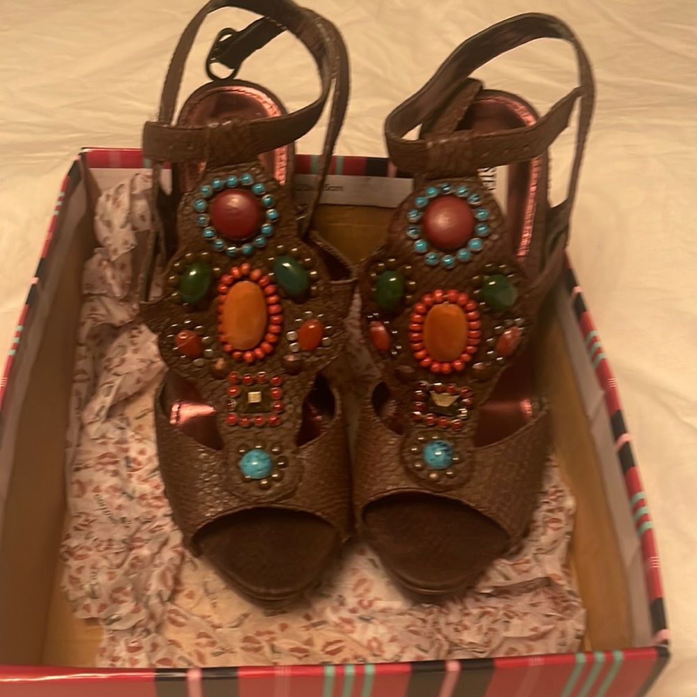 Brown decorated Steve Madden platforms